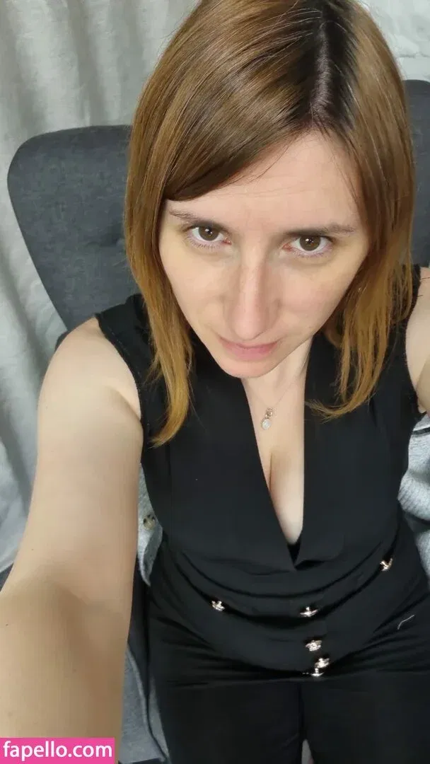 Bee / Trimalchio87 Onlyfans Photo Gallery 