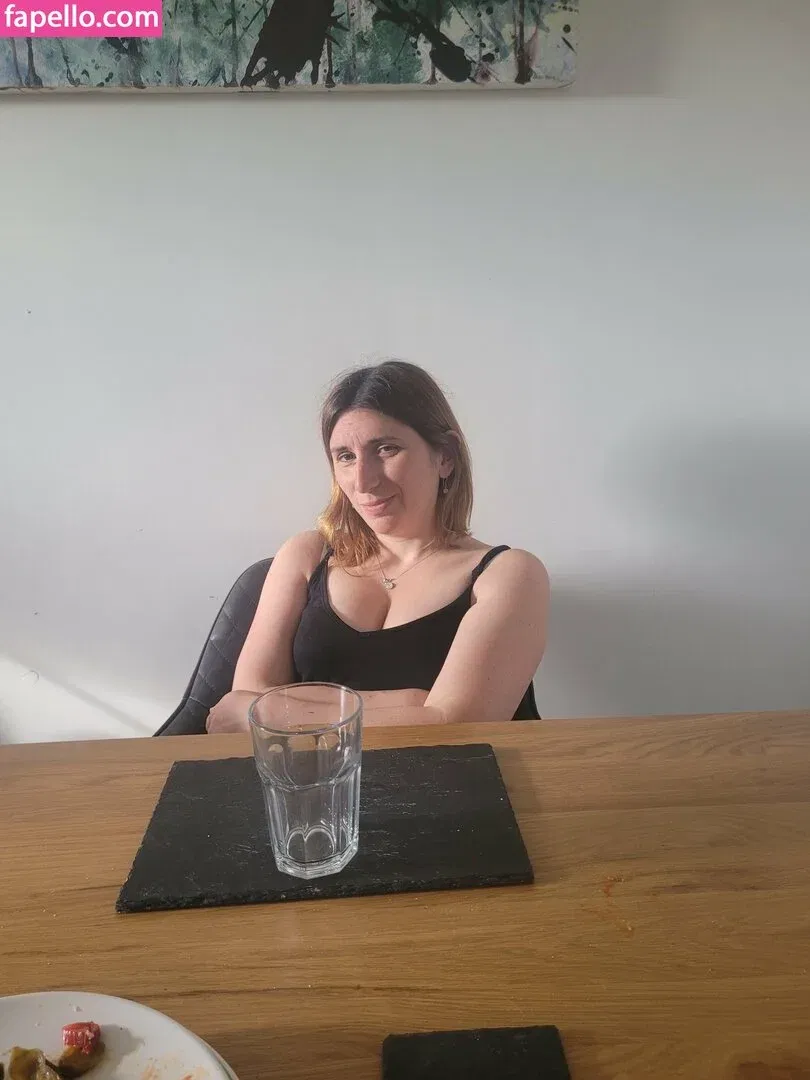 Bee / Trimalchio87 Onlyfans Photo Gallery 