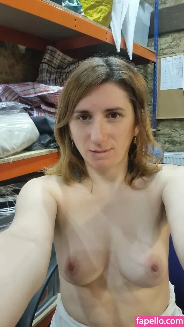 Bee / Trimalchio87 Onlyfans Photo Gallery 