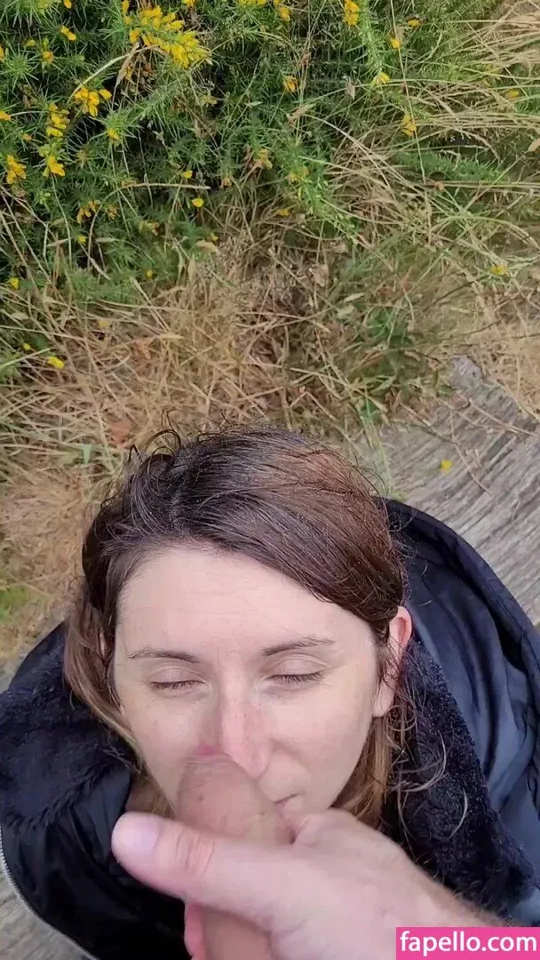 Bee / Trimalchio87 Onlyfans Photo Gallery 