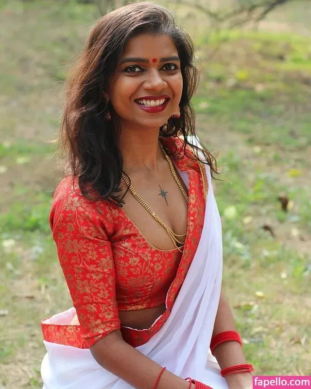 Khyatishree / khyatishree_ Onlyfans Photo Gallery 