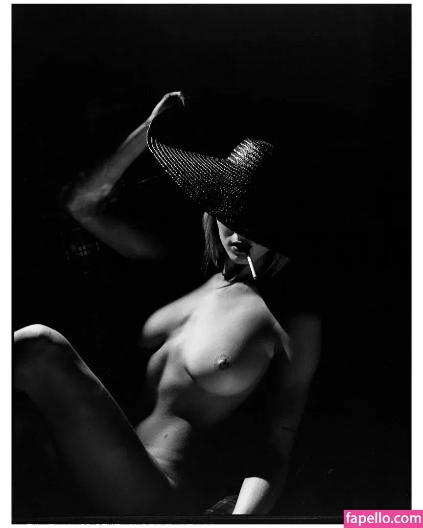 Bella White / bbellaawhite Onlyfans Photo Gallery 