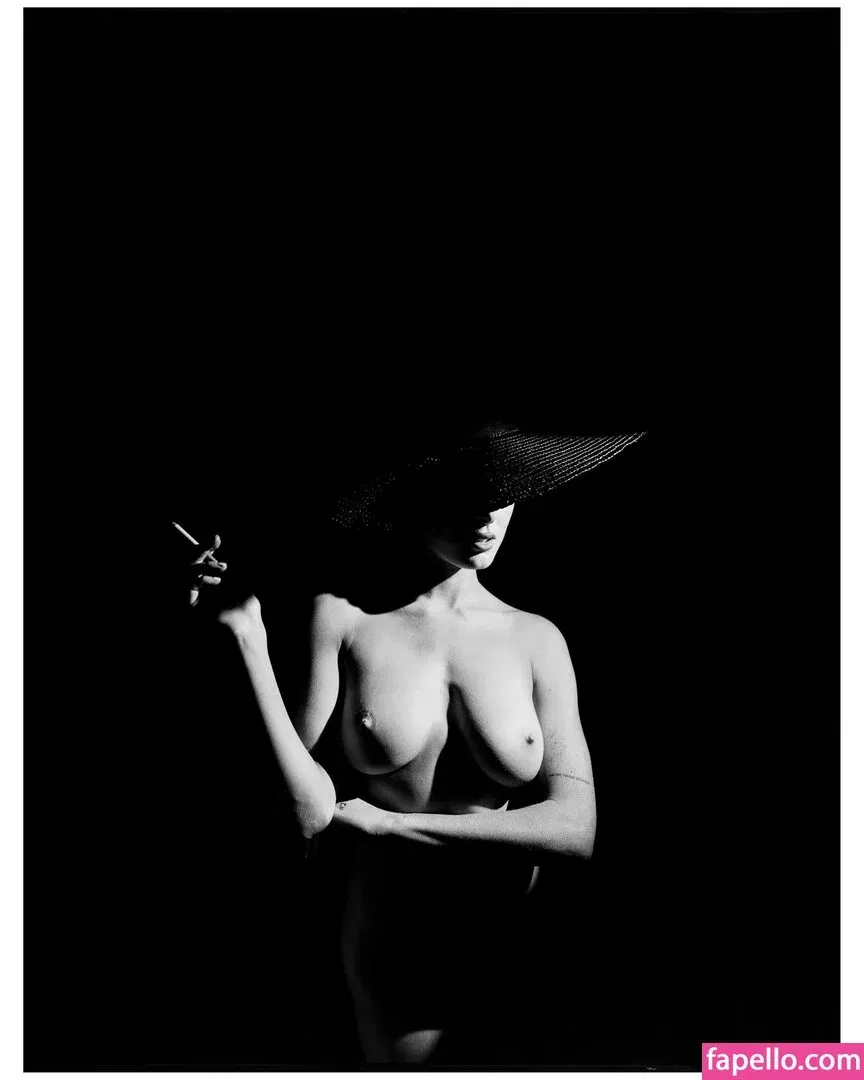 Bella White / bbellaawhite Onlyfans Photo Gallery 