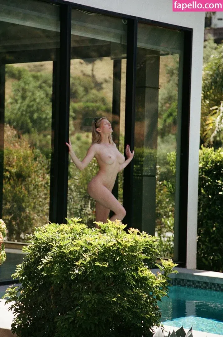 Bella White / bbellaawhite Onlyfans Photo Gallery 