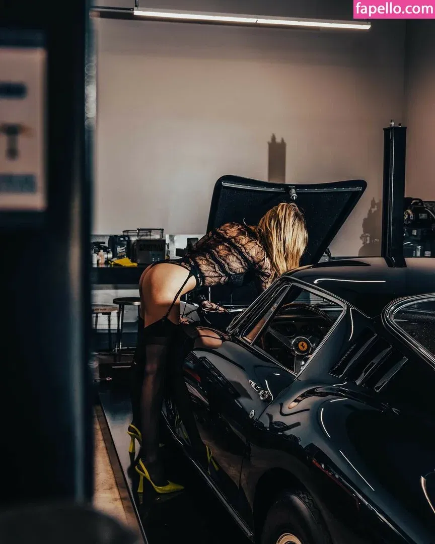 Bella White / bbellaawhite Onlyfans Photo Gallery 