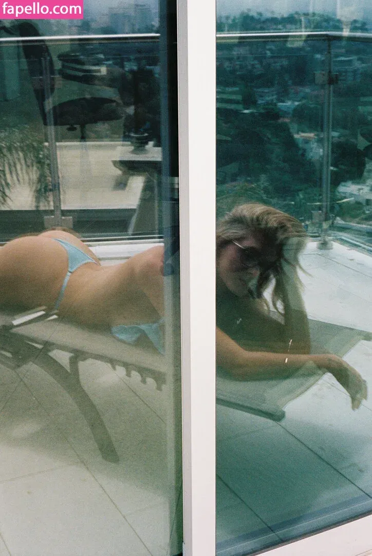 Bella White / bbellaawhite Onlyfans Photo Gallery 