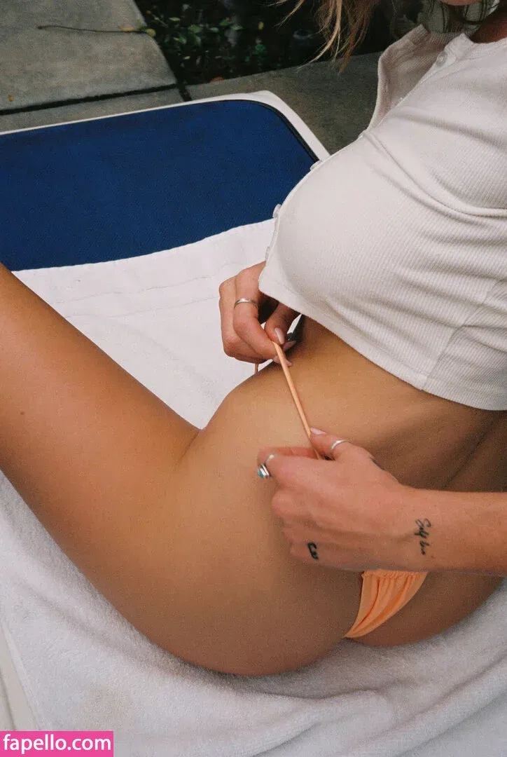 Bella White / bbellaawhite Onlyfans Photo Gallery 