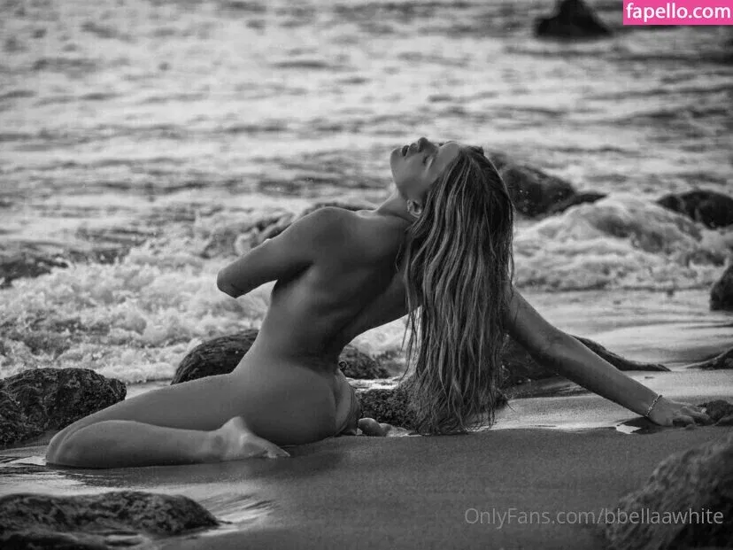 Bella White / bbellaawhite Onlyfans Photo Gallery 
