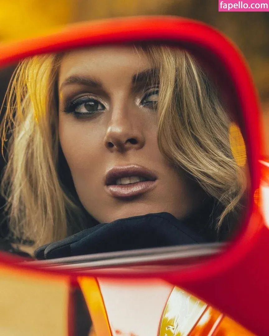 Bella White / bbellaawhite Onlyfans Photo Gallery 