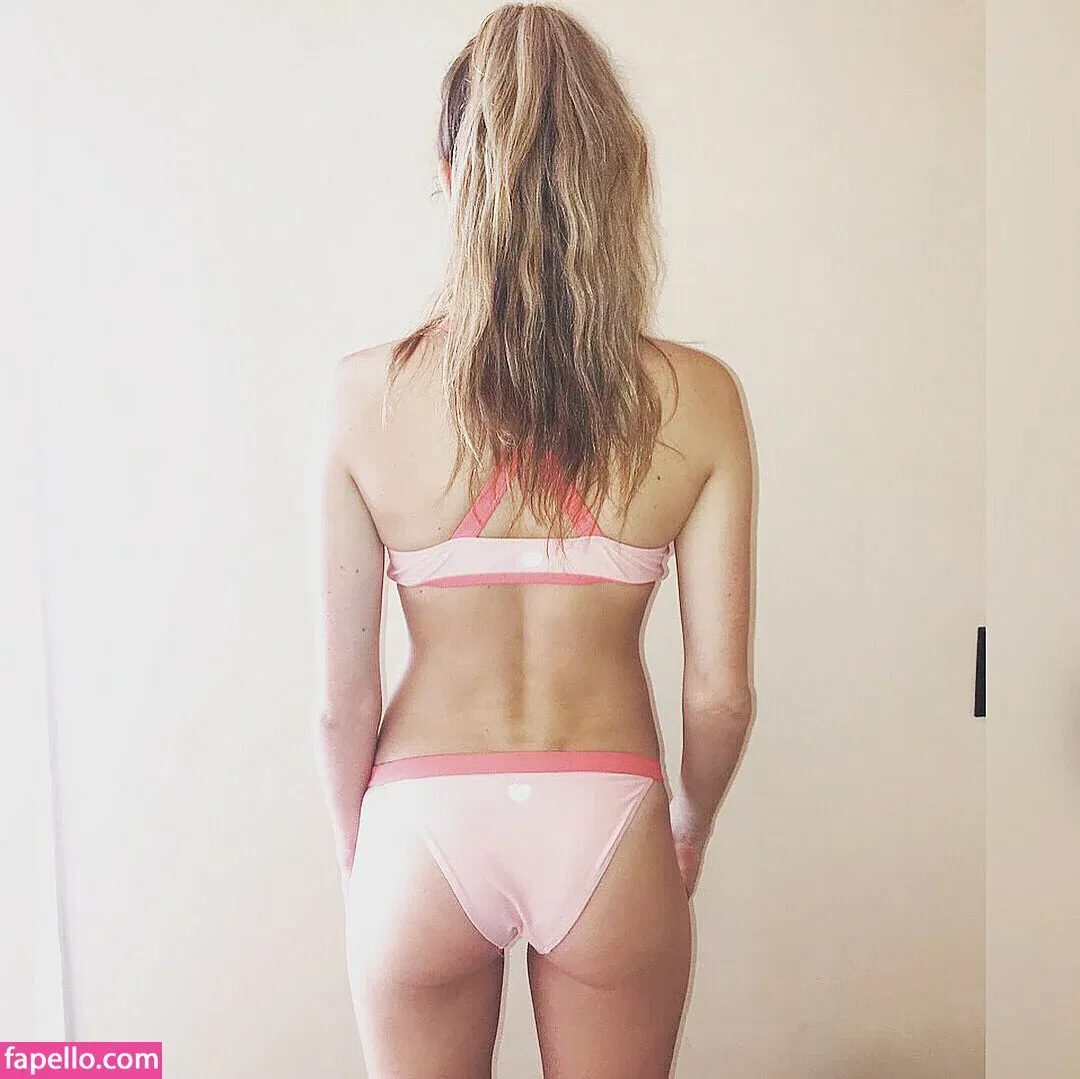 Bella White / bbellaawhite Onlyfans Photo Gallery 