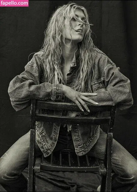 Bella White / bbellaawhite Onlyfans Photo Gallery 