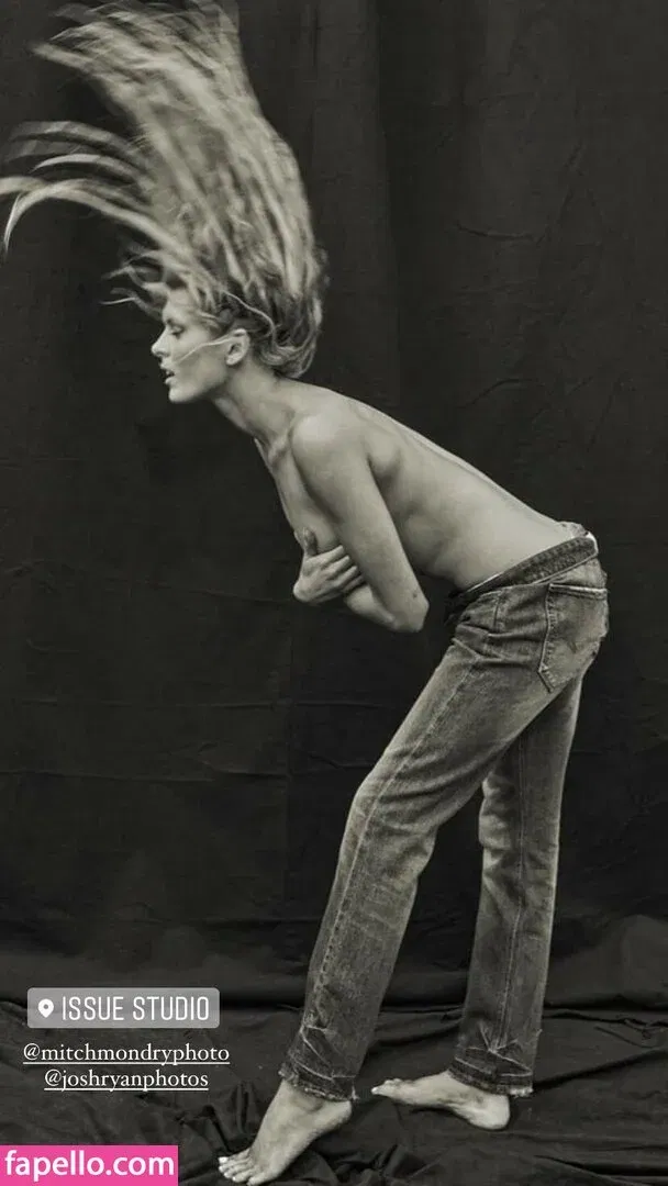 Bella White / bbellaawhite Onlyfans Photo Gallery 