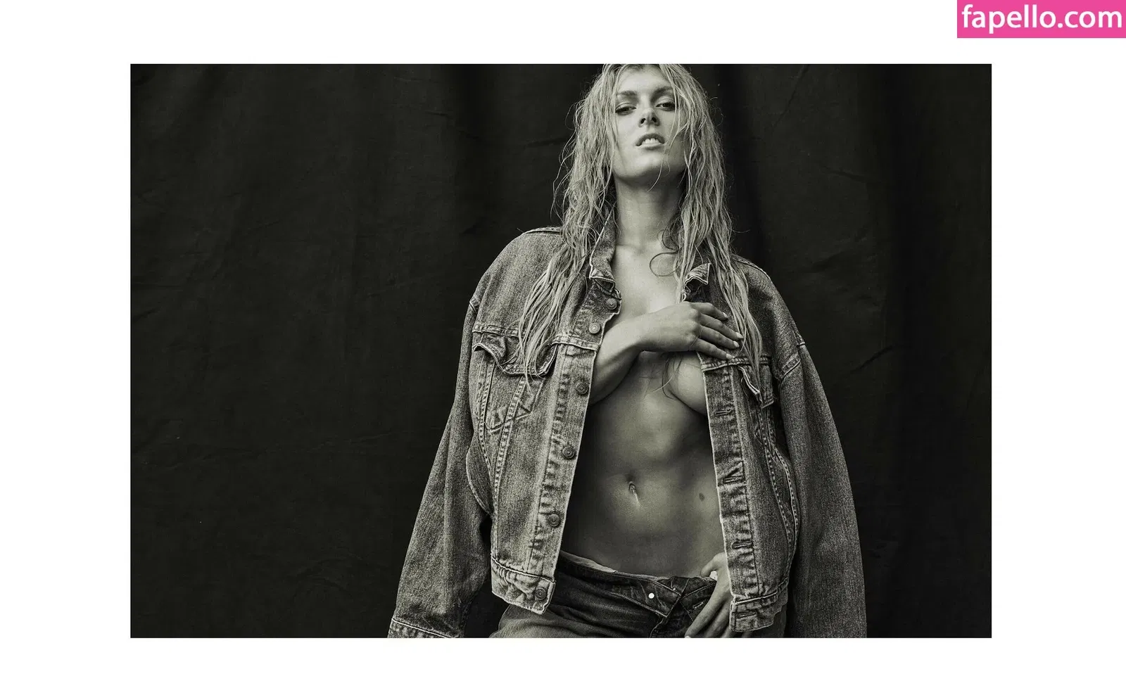 Bella White / bbellaawhite Onlyfans Photo Gallery 