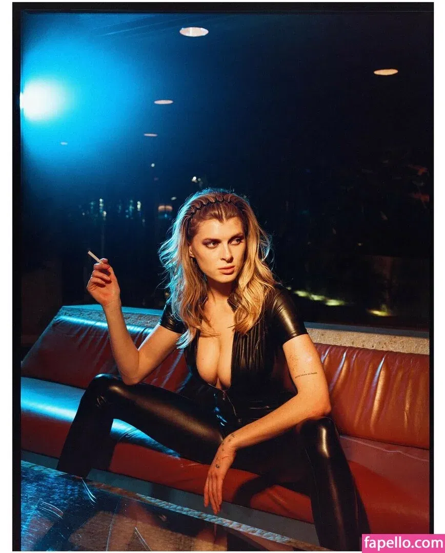 Bella White / bbellaawhite Onlyfans Photo Gallery 