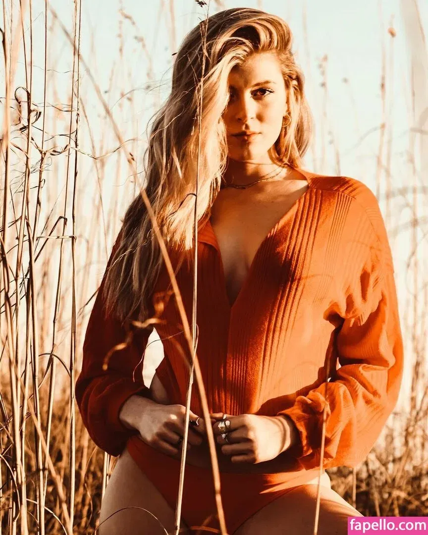 Bella White / bbellaawhite Onlyfans Photo Gallery 