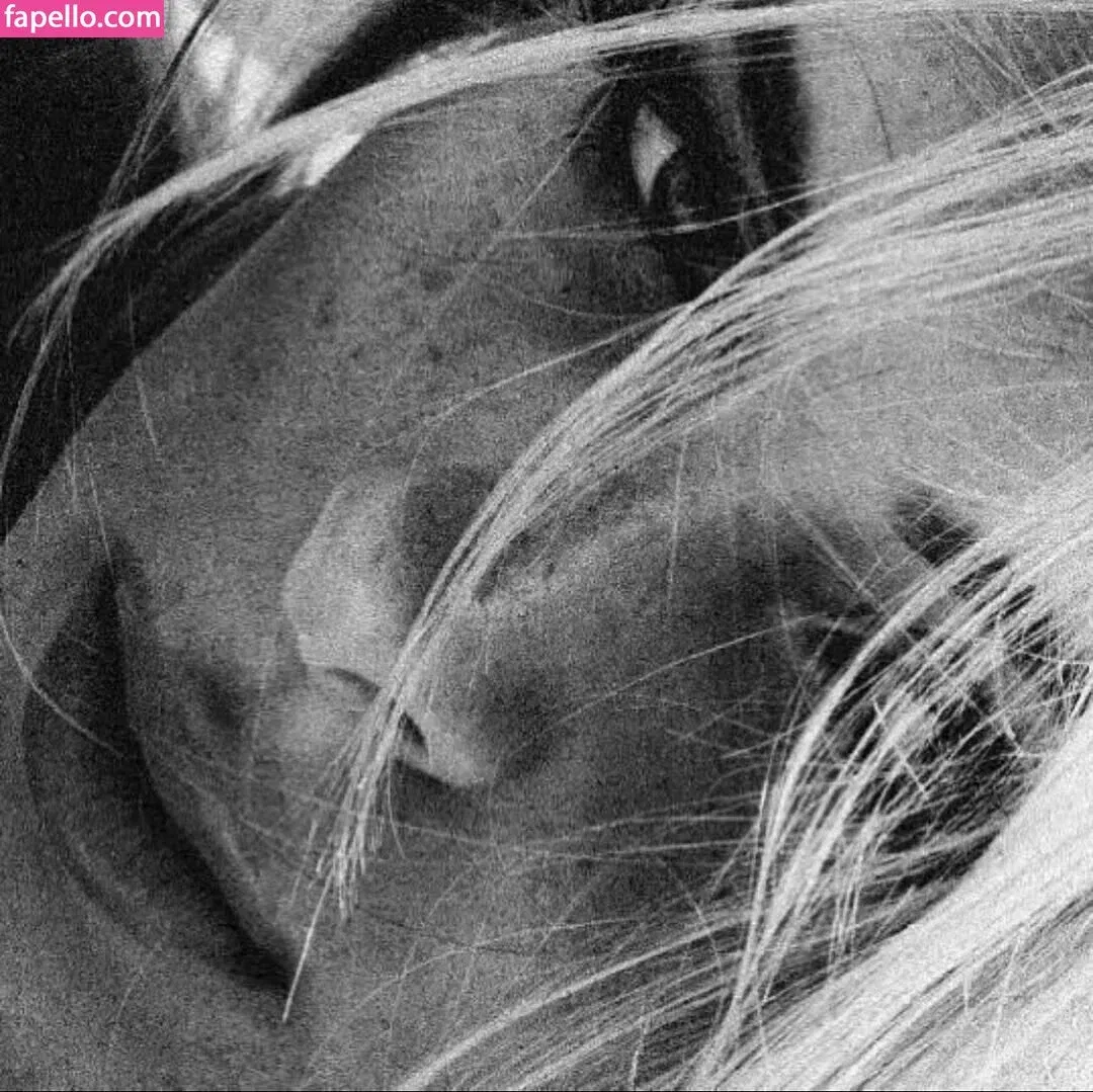 Bella White / bbellaawhite Onlyfans Photo Gallery 