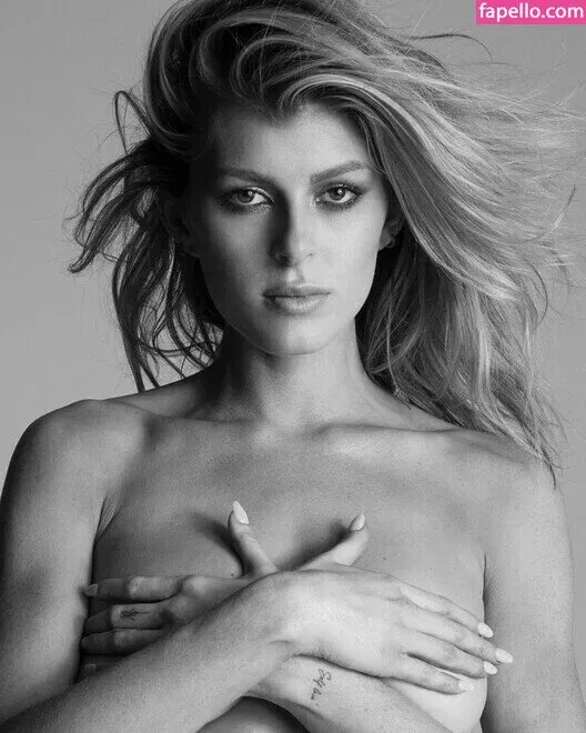 Bella White / bbellaawhite Onlyfans Photo Gallery 