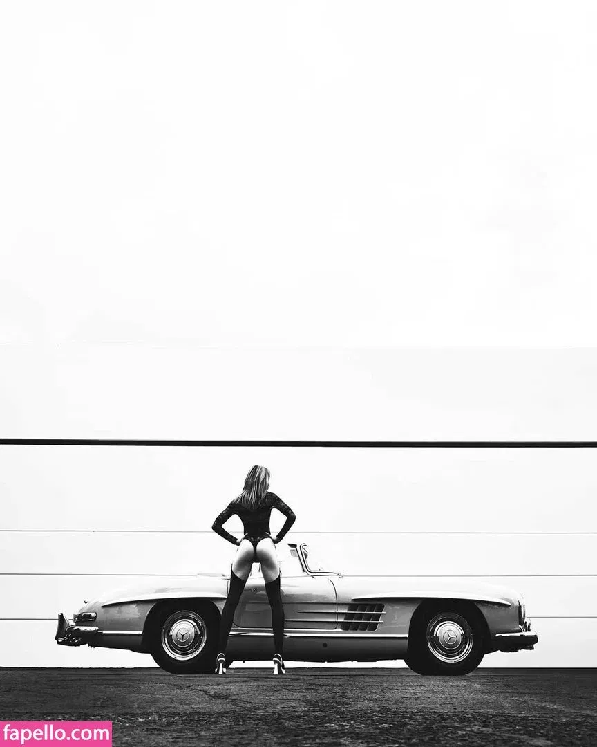 Bella White / bbellaawhite Onlyfans Photo Gallery 