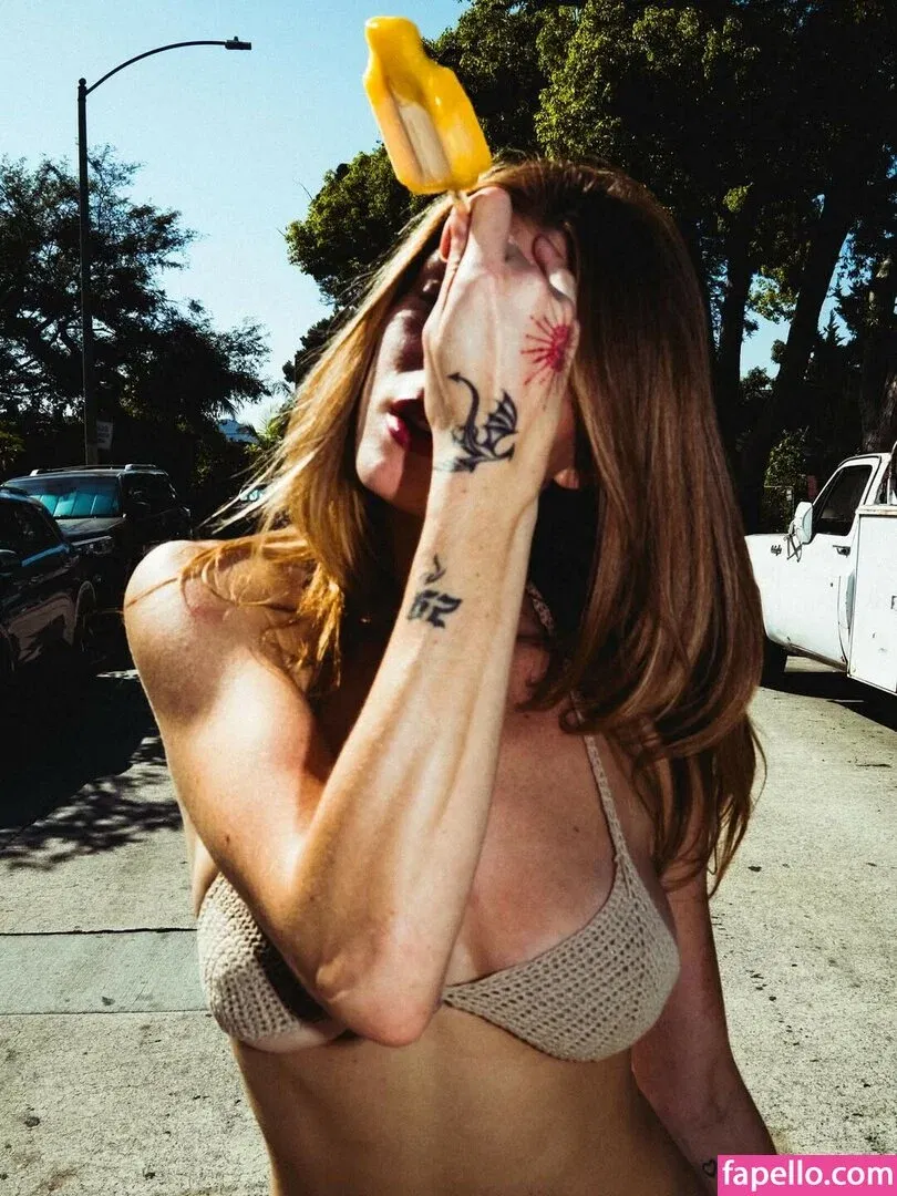 Bella White / bbellaawhite Onlyfans Photo Gallery 