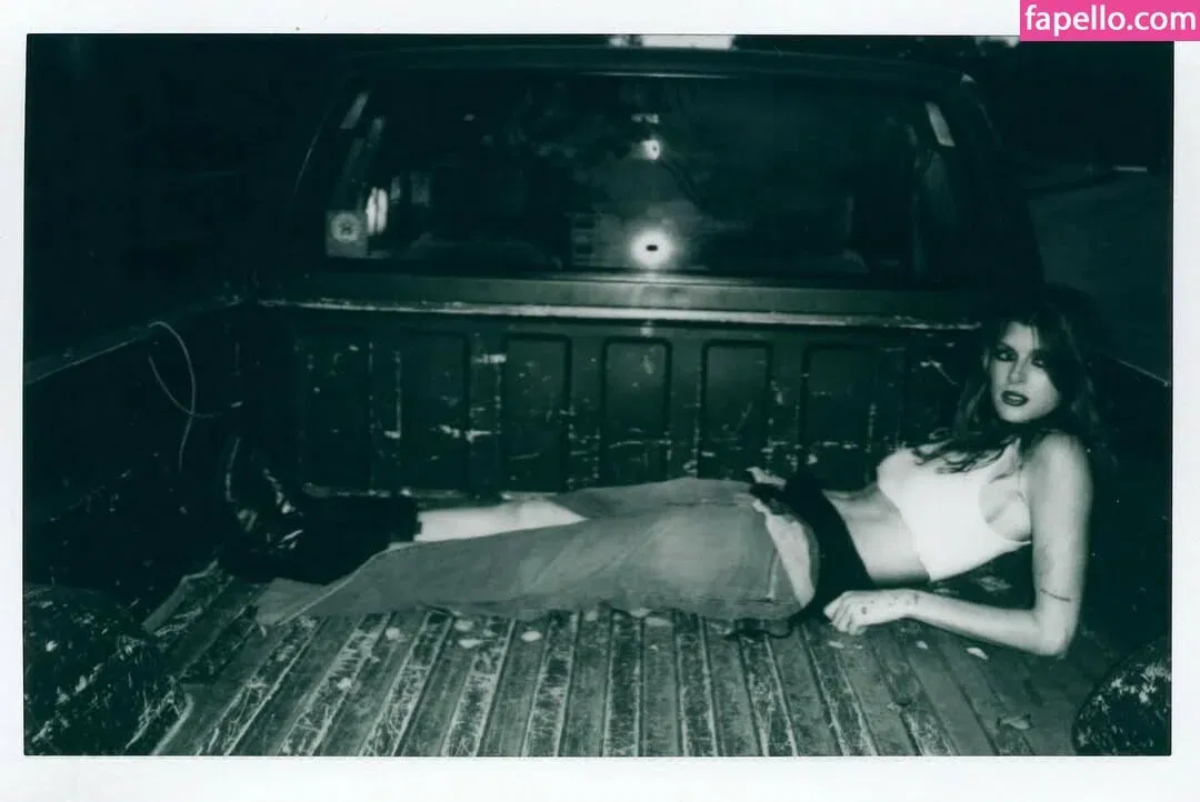 Bella White / bbellaawhite Onlyfans Photo Gallery 