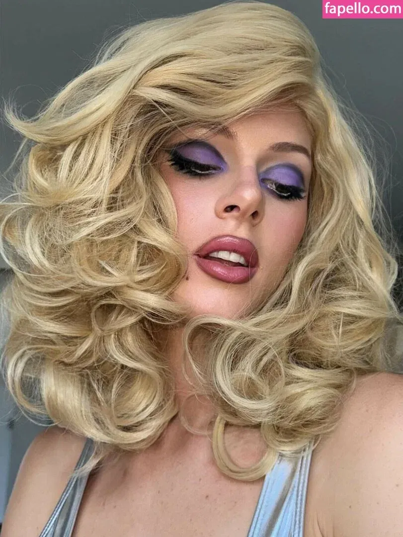 Bella White / bbellaawhite Onlyfans Photo Gallery 