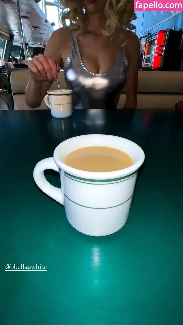 Bella White / bbellaawhite Onlyfans Photo Gallery 