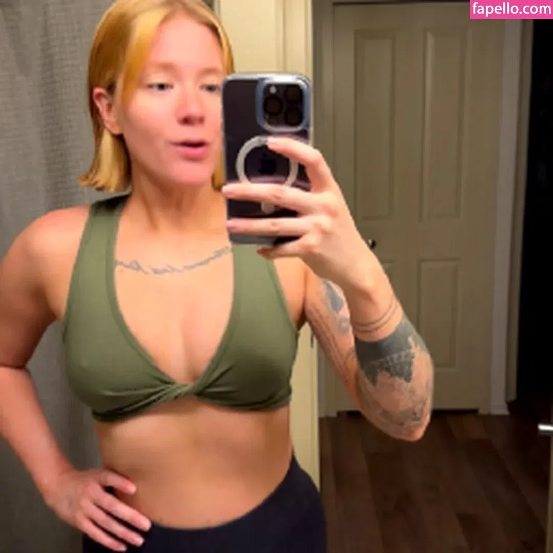 Elizabeth Duffy / lduffy123 / theelizabethduffy Onlyfans Photo Gallery 