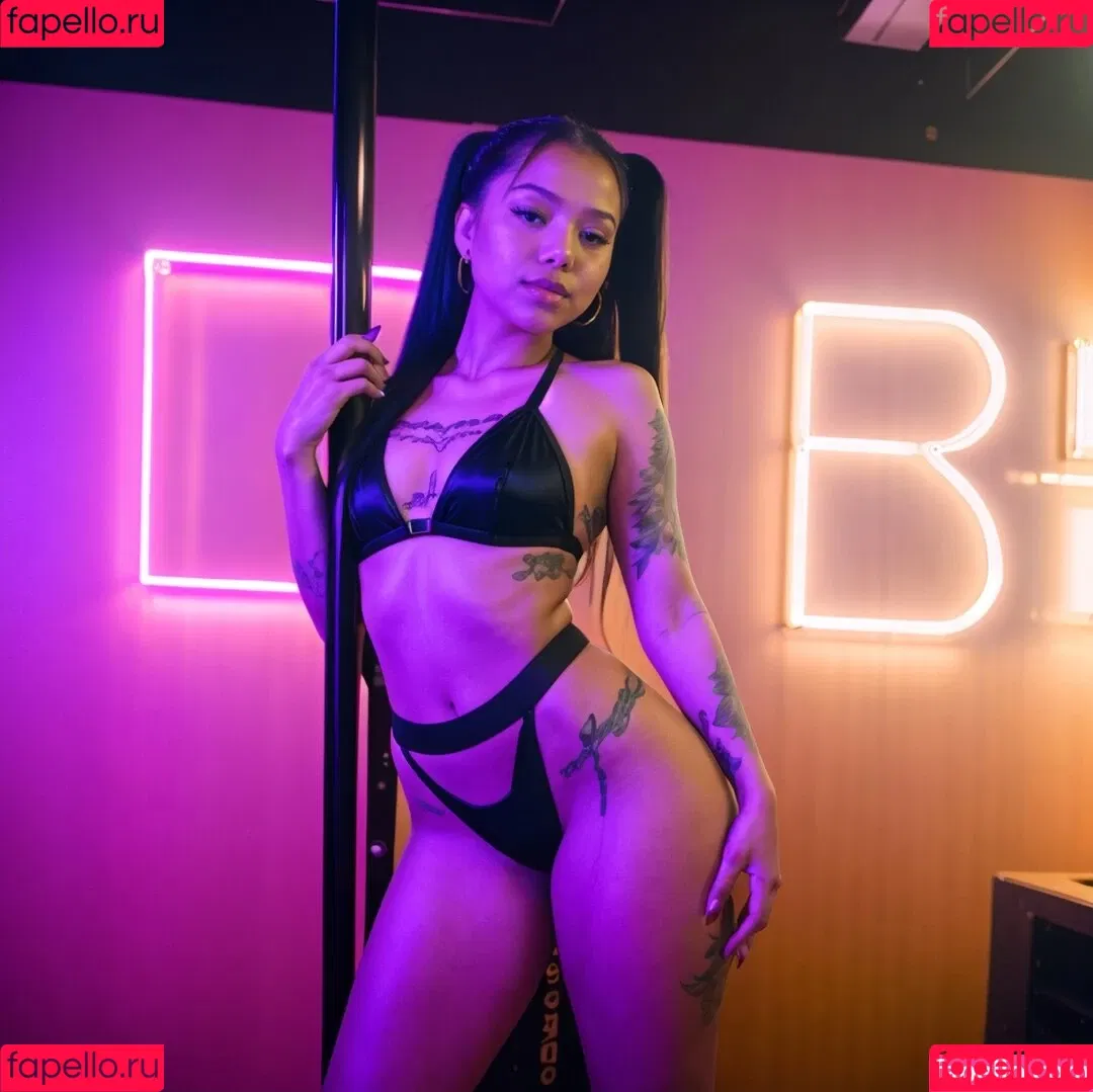 Bella Poarch / bellapoarch / bllapoarch Onlyfans Photo Gallery 