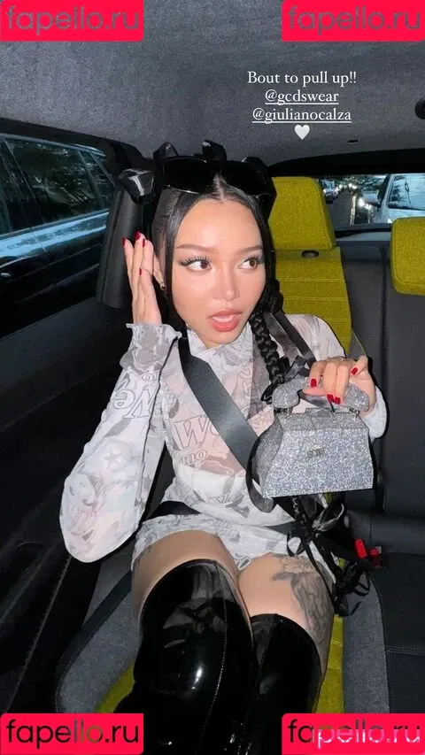 Bella Poarch / bellapoarch / bllapoarch Onlyfans Photo Gallery 