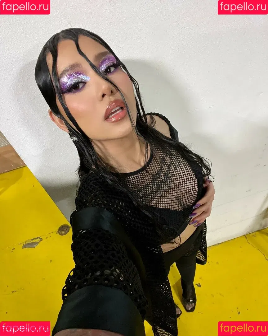 Bella Poarch / bellapoarch / bllapoarch Onlyfans Photo Gallery 