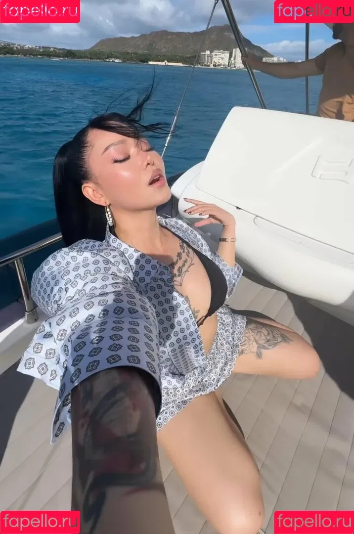 Bella Poarch / bellapoarch / bllapoarch Onlyfans Photo Gallery 