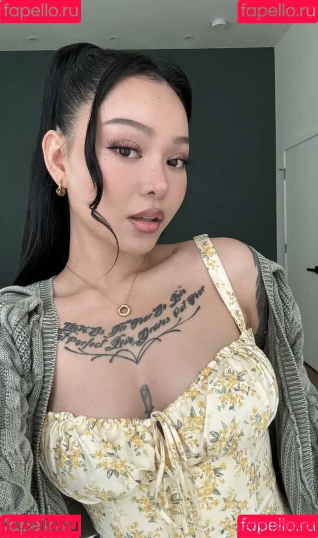 Bella Poarch / bellapoarch / bllapoarch Onlyfans Photo Gallery 