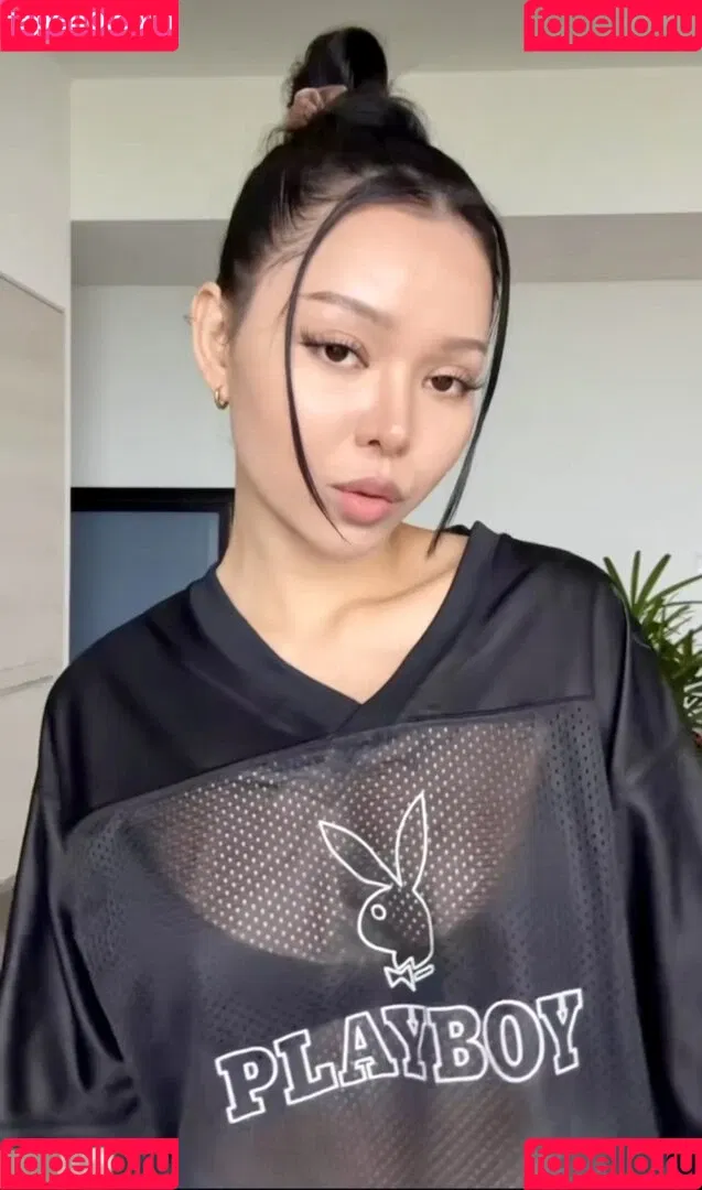 Bella Poarch / bellapoarch / bllapoarch Onlyfans Photo Gallery 