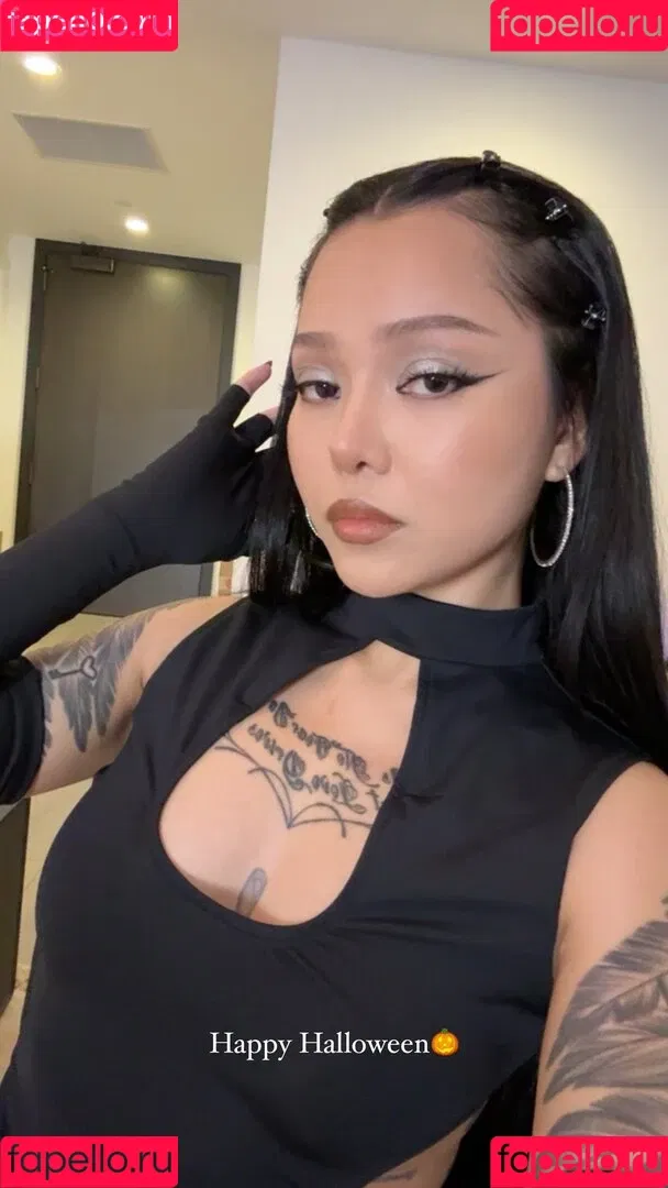 Bella Poarch / bellapoarch / bllapoarch Onlyfans Photo Gallery 