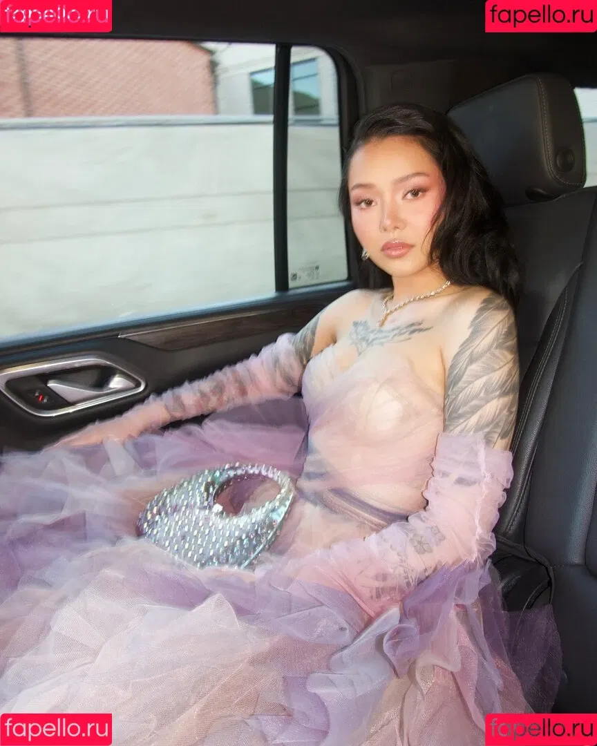 Bella Poarch / bellapoarch / bllapoarch Onlyfans Photo Gallery 
