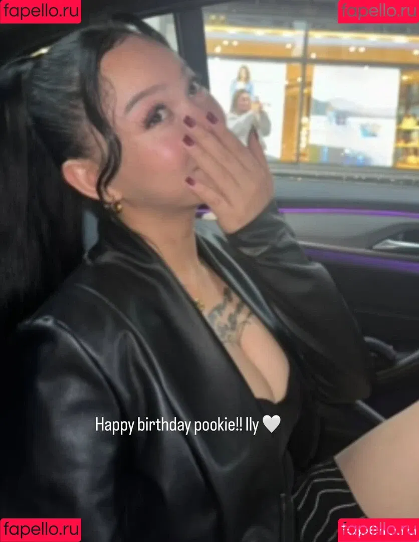 Bella Poarch / bellapoarch / bllapoarch Onlyfans Photo Gallery 