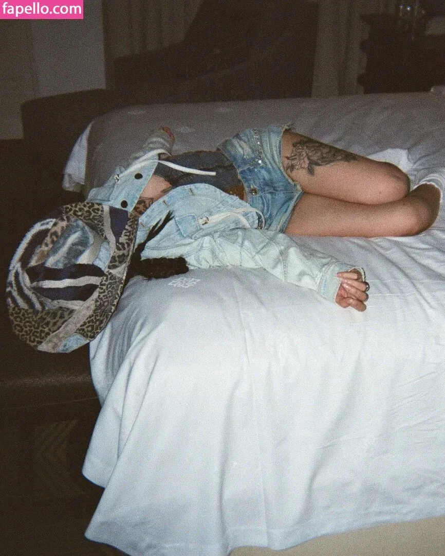 Bella Poarch / bellapoarch / bllapoarch Onlyfans Photo Gallery 