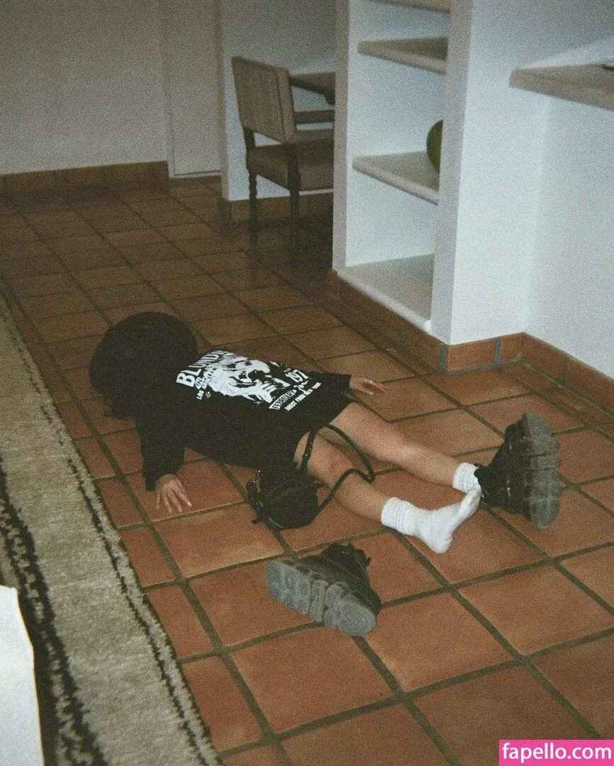 Bella Poarch / bellapoarch / bllapoarch Onlyfans Photo Gallery 