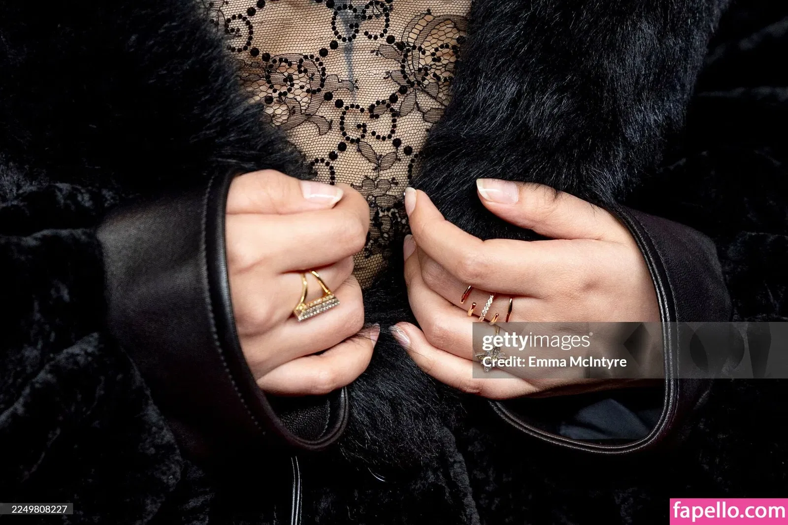 Bella Poarch / bellapoarch / bllapoarch Onlyfans Photo Gallery 