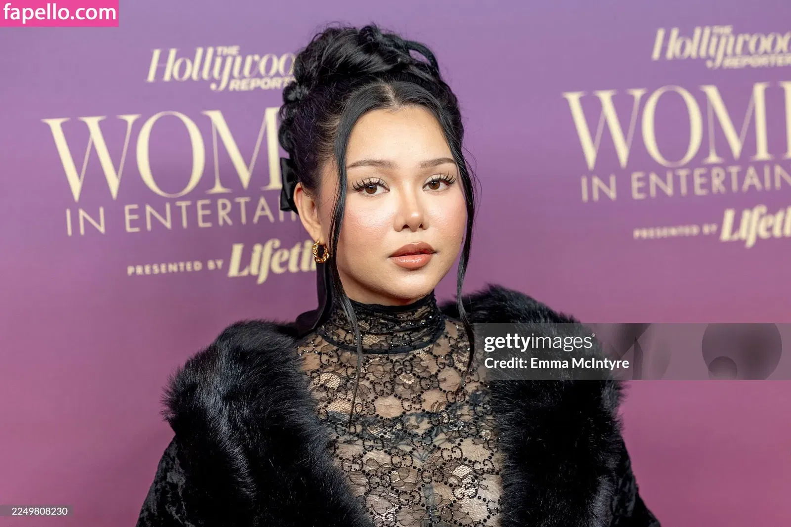 Bella Poarch / bellapoarch / bllapoarch Onlyfans Photo Gallery 