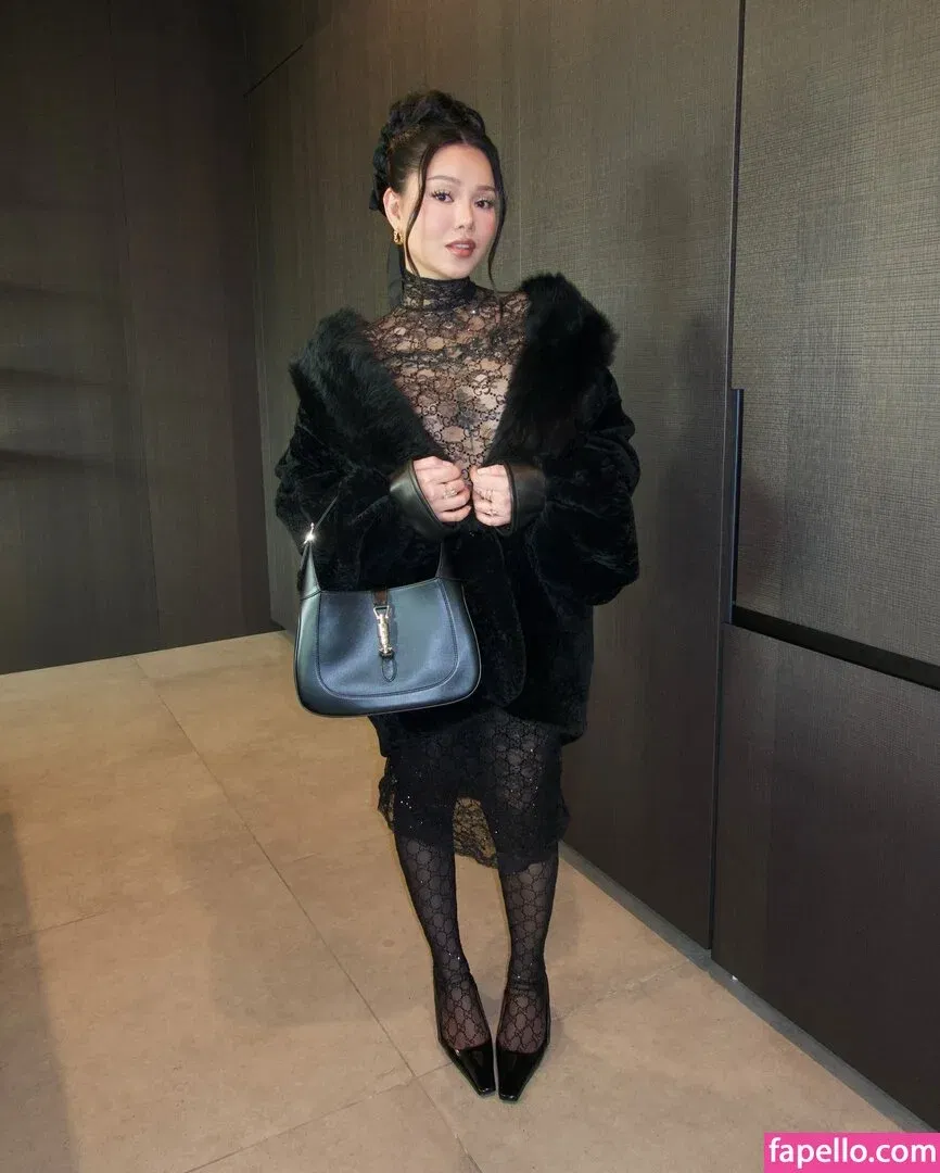 Bella Poarch / bellapoarch / bllapoarch Onlyfans Photo Gallery 