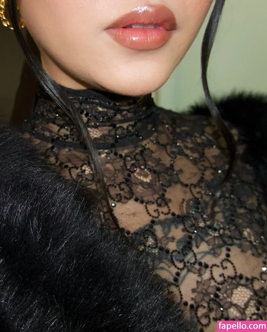 Bella Poarch / bellapoarch / bllapoarch Onlyfans Photo Gallery 