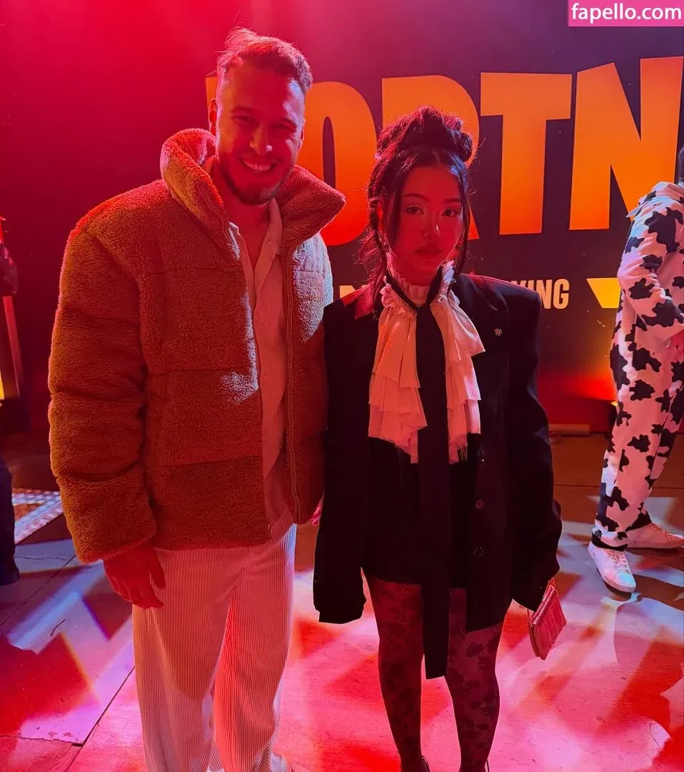 Bella Poarch / bellapoarch / bllapoarch Onlyfans Photo Gallery 