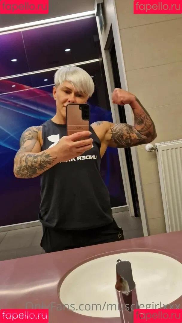 chelseypleasant / crazyxbody / https: / musclegirlxxx Onlyfans Photo Gallery 