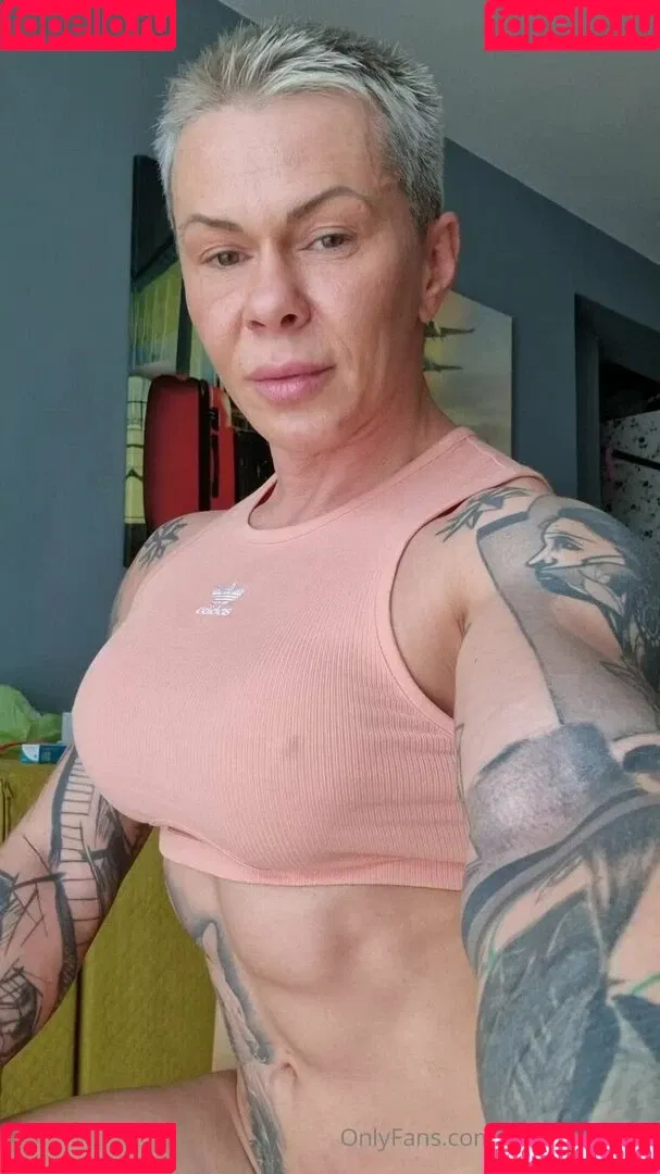 chelseypleasant / crazyxbody / https: / musclegirlxxx Onlyfans Photo Gallery 