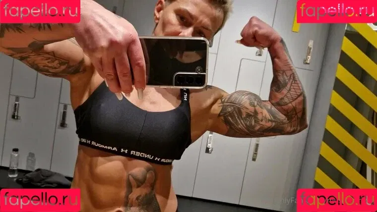 chelseypleasant / crazyxbody / https: / musclegirlxxx Onlyfans Photo Gallery 
