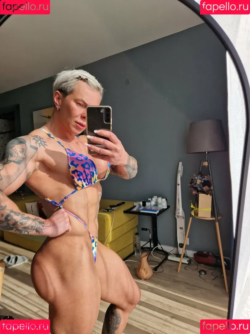 chelseypleasant / crazyxbody / https: / musclegirlxxx Onlyfans Photo Gallery 