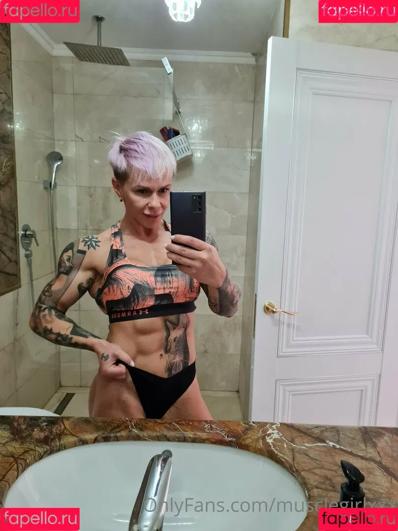 chelseypleasant / crazyxbody / https: / musclegirlxxx Onlyfans Photo Gallery 