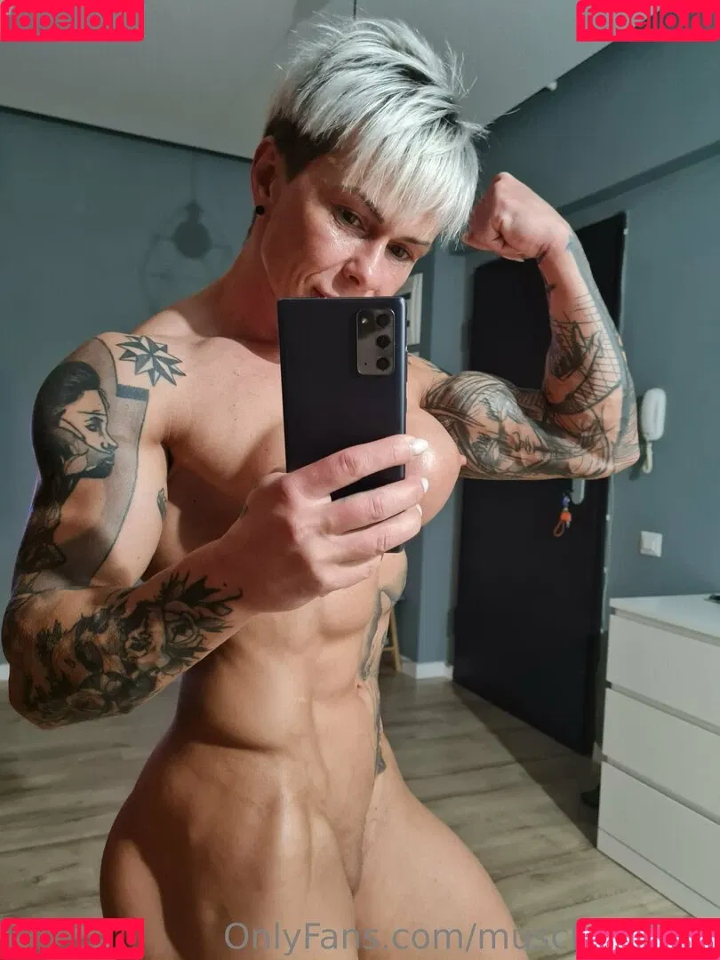 chelseypleasant / crazyxbody / https: / musclegirlxxx Onlyfans Photo Gallery 