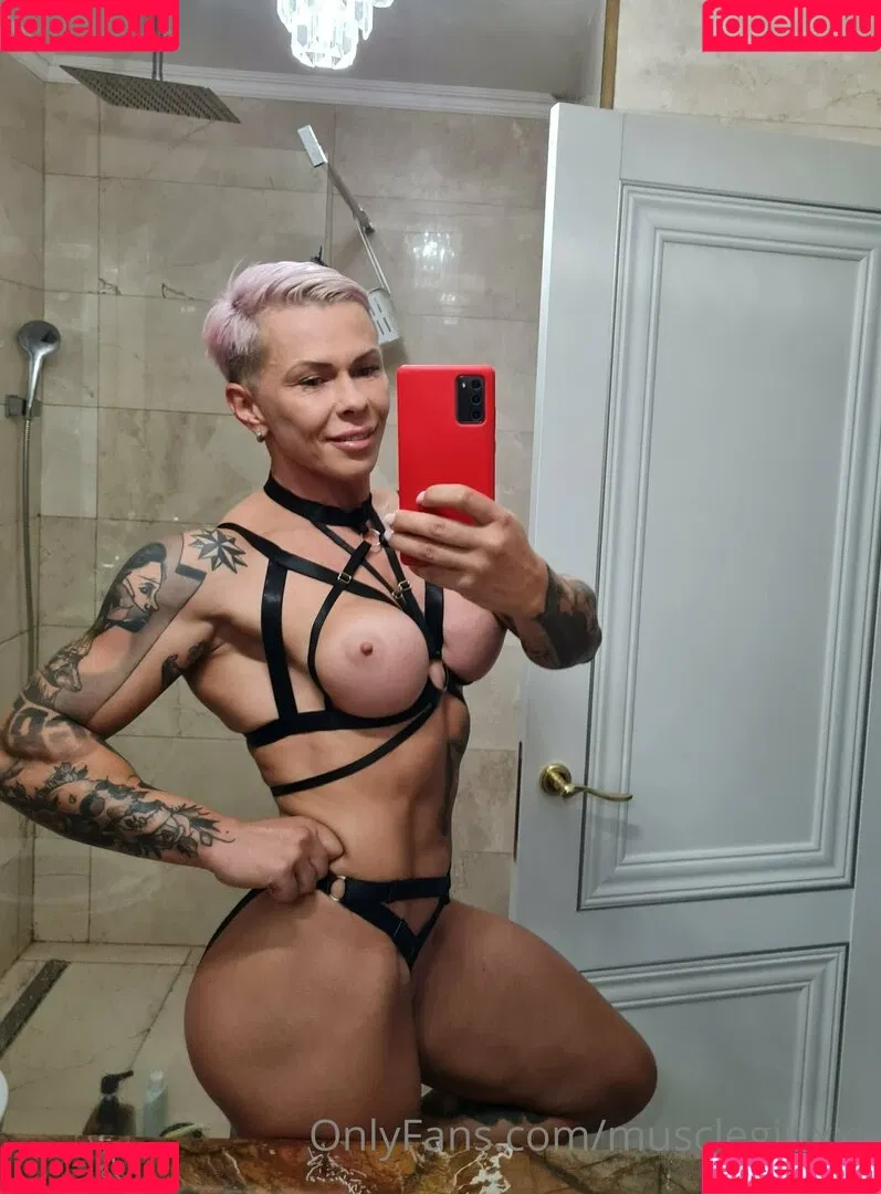 chelseypleasant / crazyxbody / https: / musclegirlxxx Onlyfans Photo Gallery 